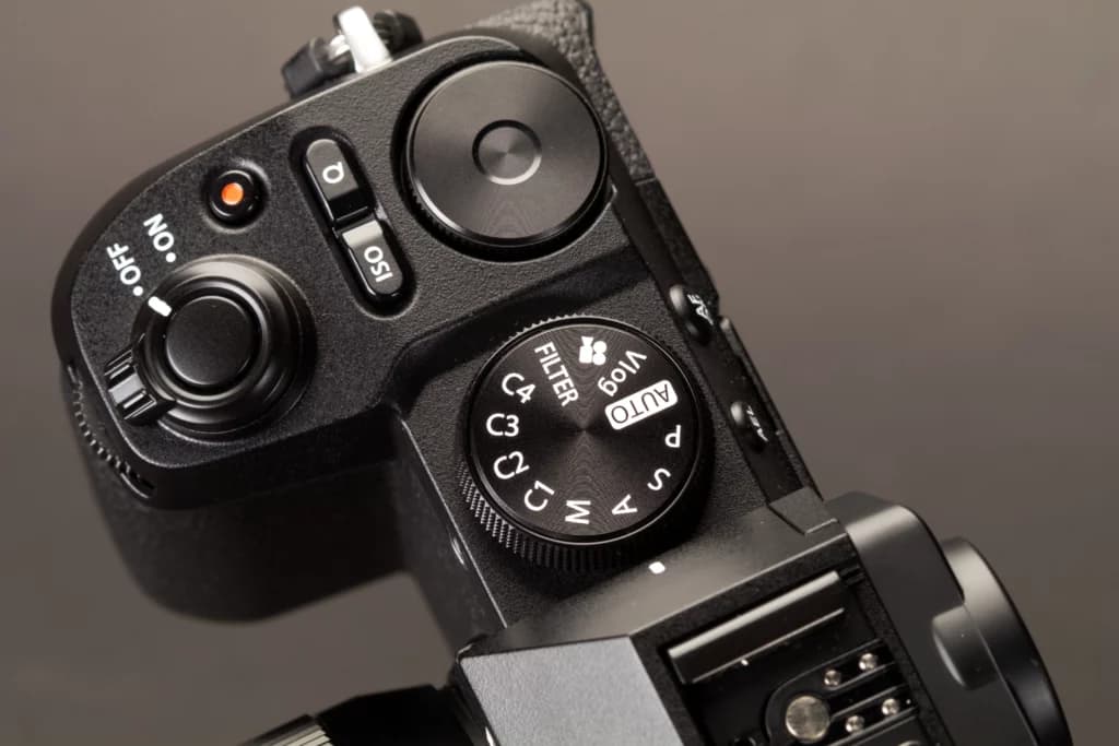 Fujifilm X-S20 קיט עם עדשת XC 15-45mm f/3.5-5.6 OIS PZ – תמונה 3 מתוך 4